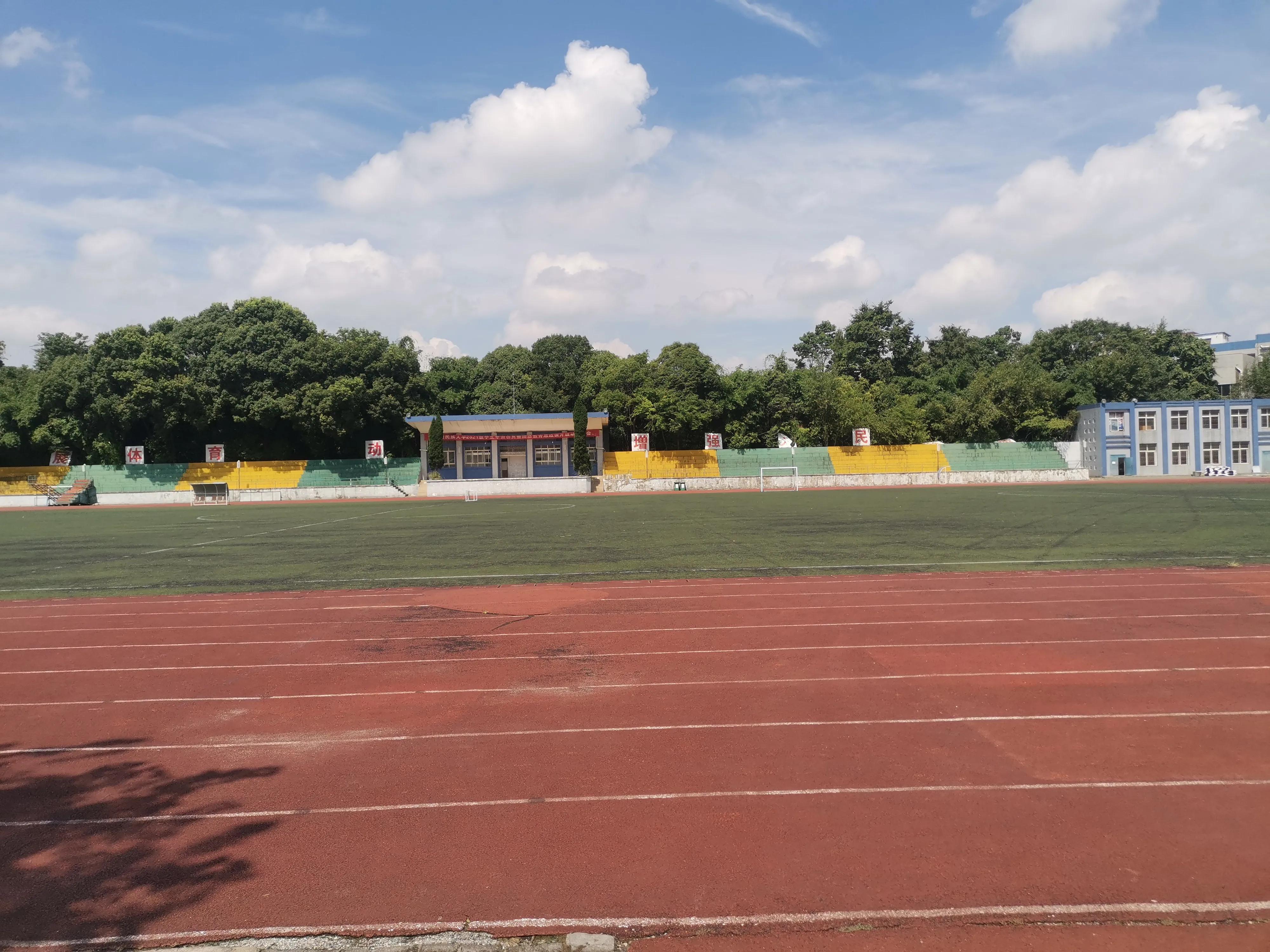 贵州民族大学独有的风景,贵州民族大学游