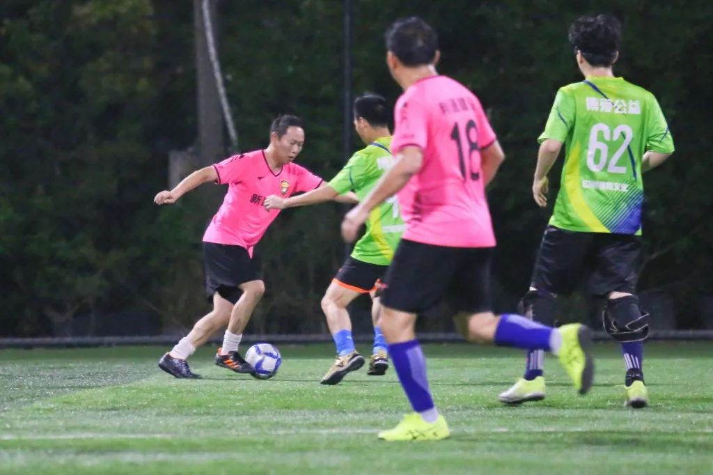 一起足球一起公益,一起为中国足球添砖加瓦