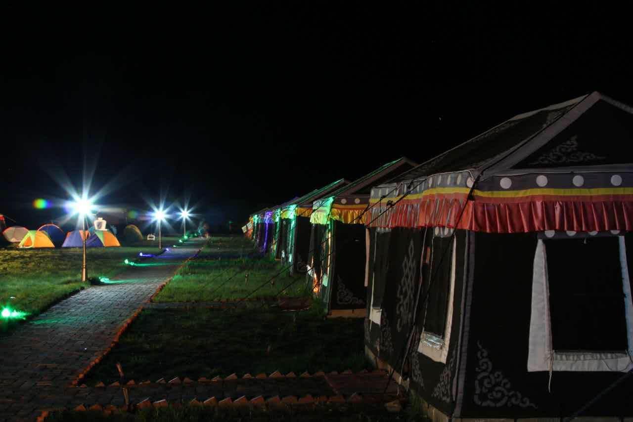 高原绿洲若尔盖-中国最平坦的湿地草原