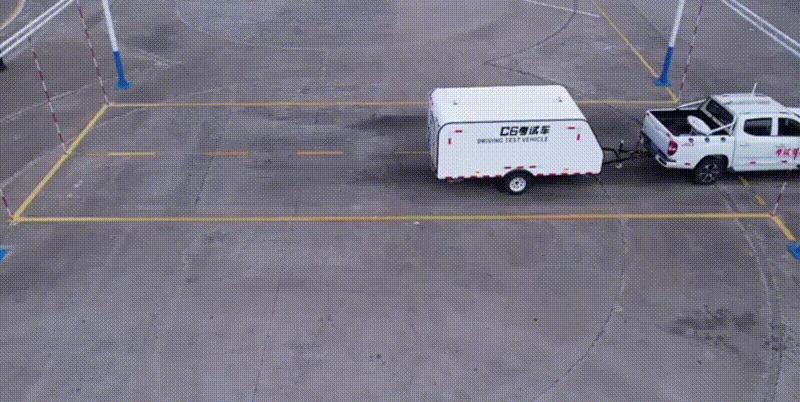 自学考驾照跟驾校有什么区别,自学直考与驾校区别