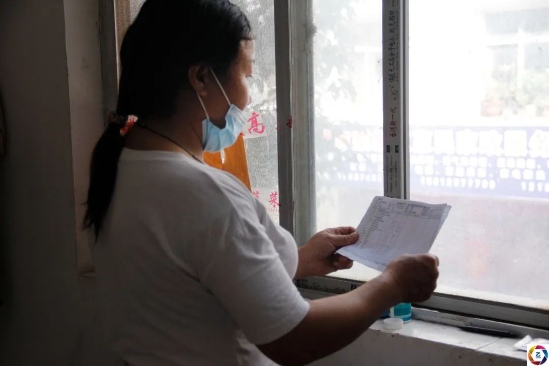 女子剖腹产时突然停电，孩子出生后缺氧，医生的话给她当头一棒