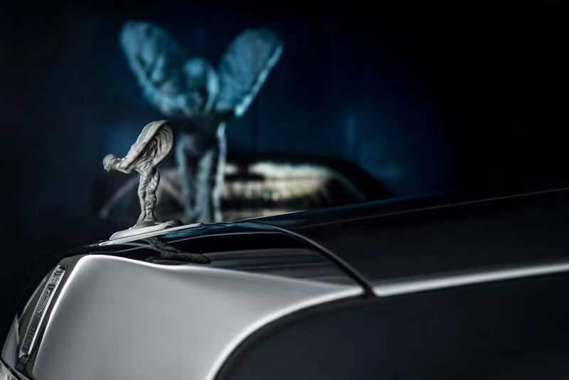 劳斯莱斯实际卖1000台,劳斯莱斯顶级版多少钱落地