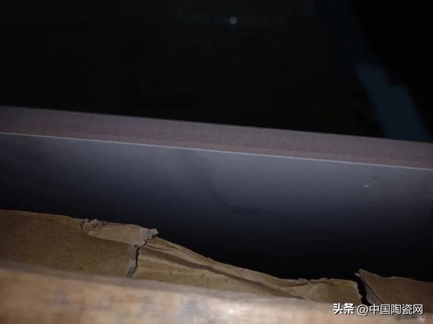 大牌子瓷砖开裂,大品牌瓷砖空鼓