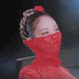人均手握高奢代言的BLACKPINK，每一帧镜头都好贵