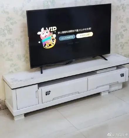 现在电视太复杂老人不会用,现在的电视机什么也看不了