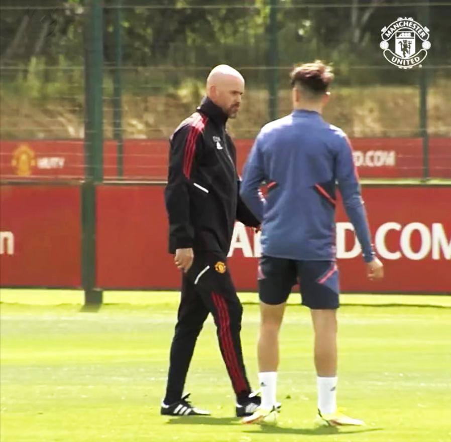 曼联官宣c罗球衣,曼联官宣c罗重新加入红魔