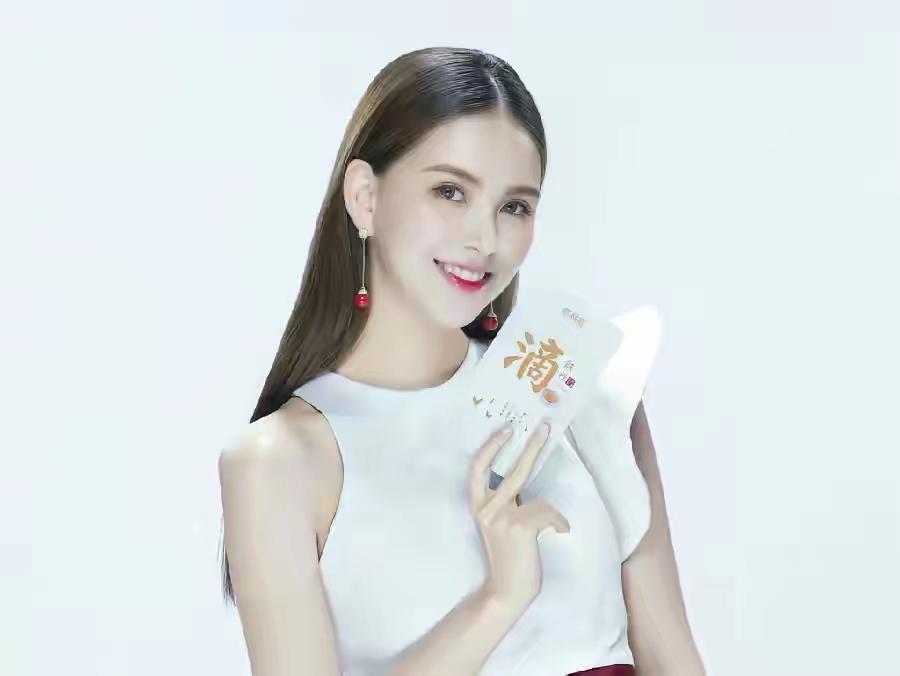 昆凌17岁就被周杰伦追上视频,昆凌被周杰伦追到手时才17岁