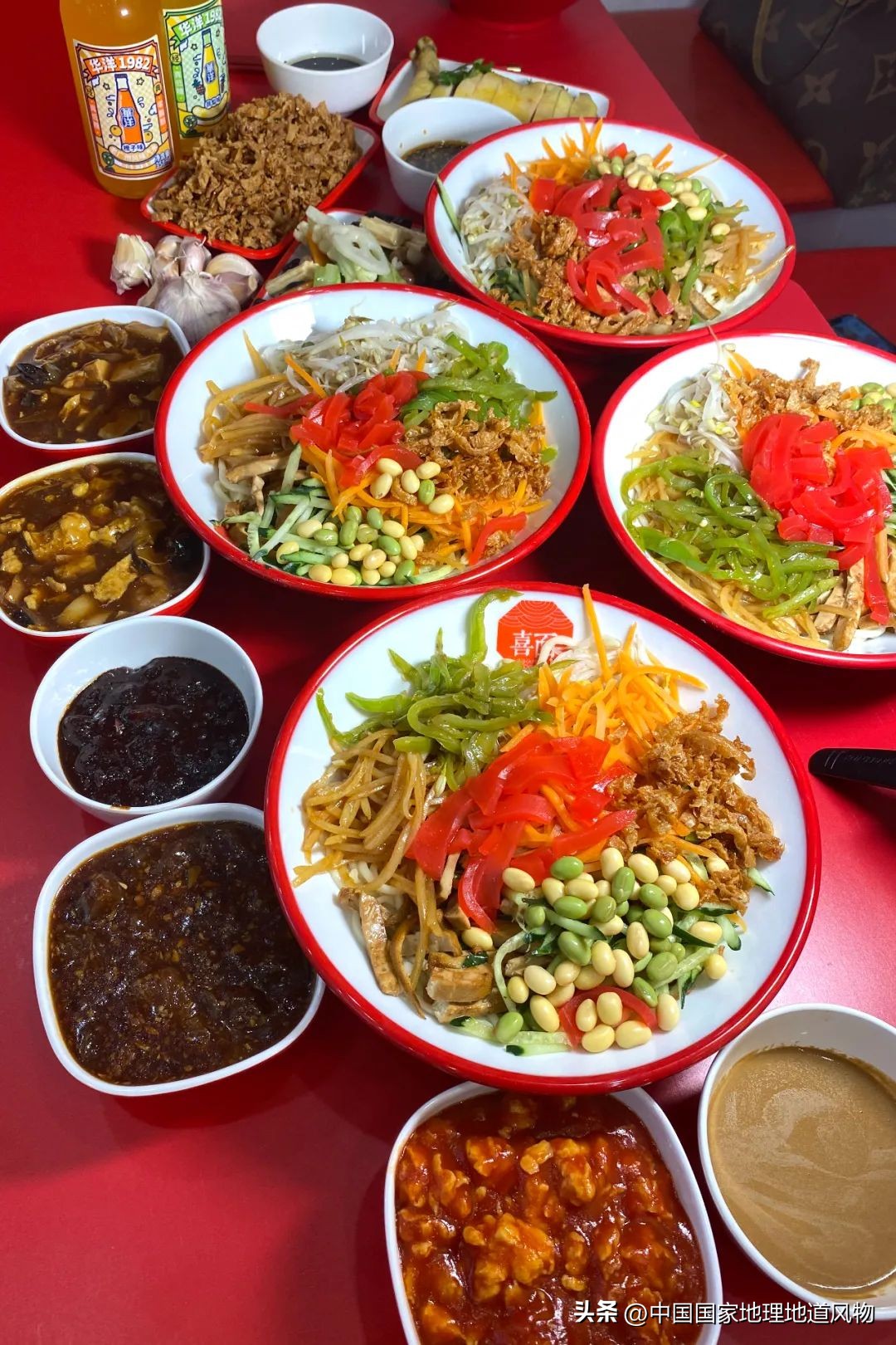 天津人的仪式感：打卤仨小时，“秃噜”五分钟