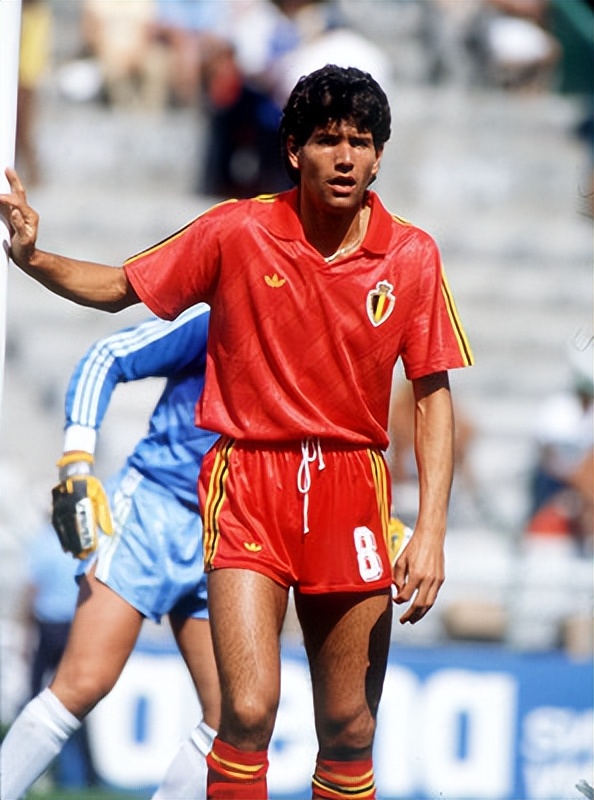 比利时足球历史十大超级巨星,比利时足球明星卢卡库介绍