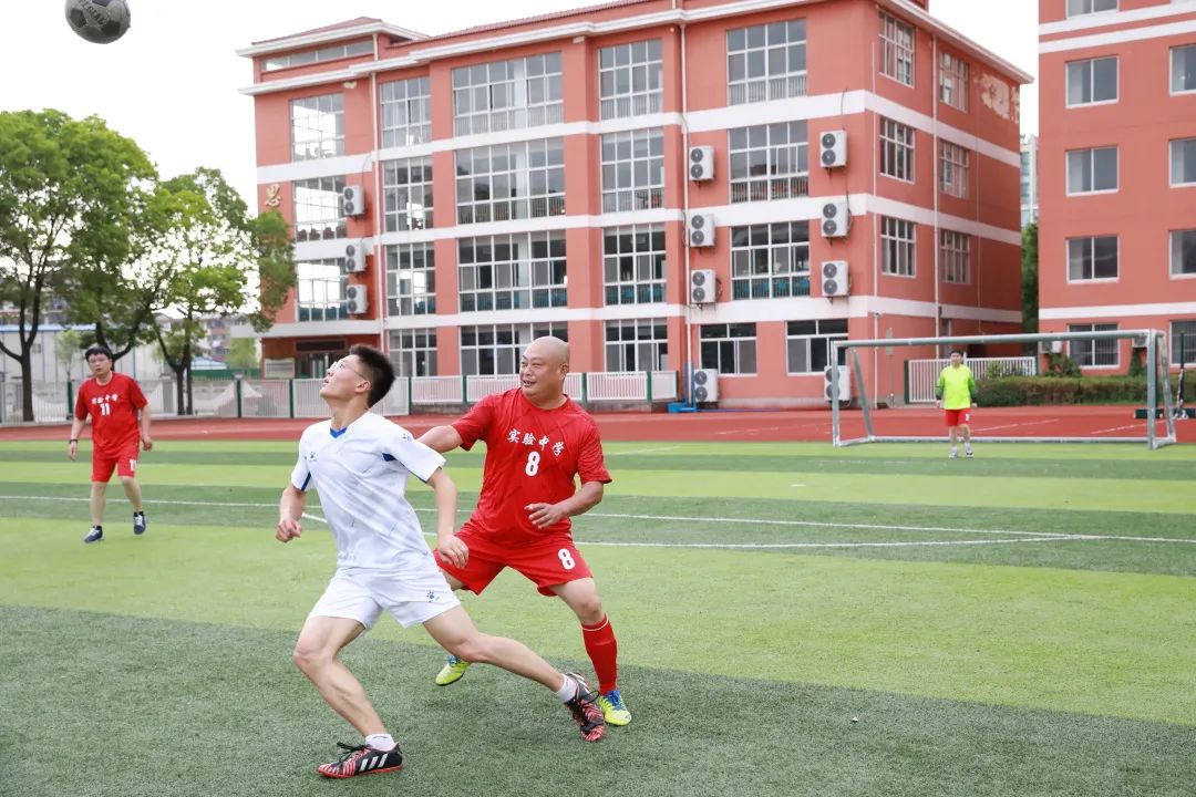 校园足球友谊赛高中,两市学校校级足球友谊赛