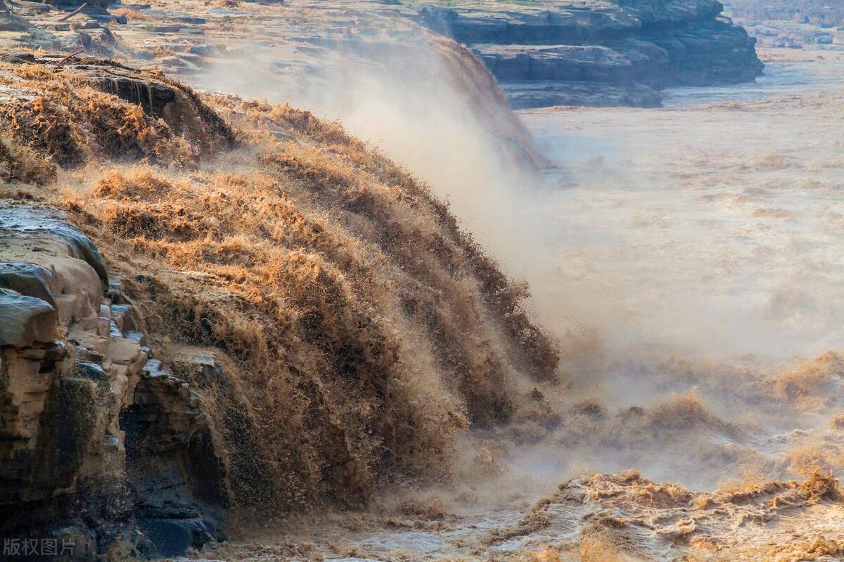 一口气看完易中天品三国,易中天品三国在线看