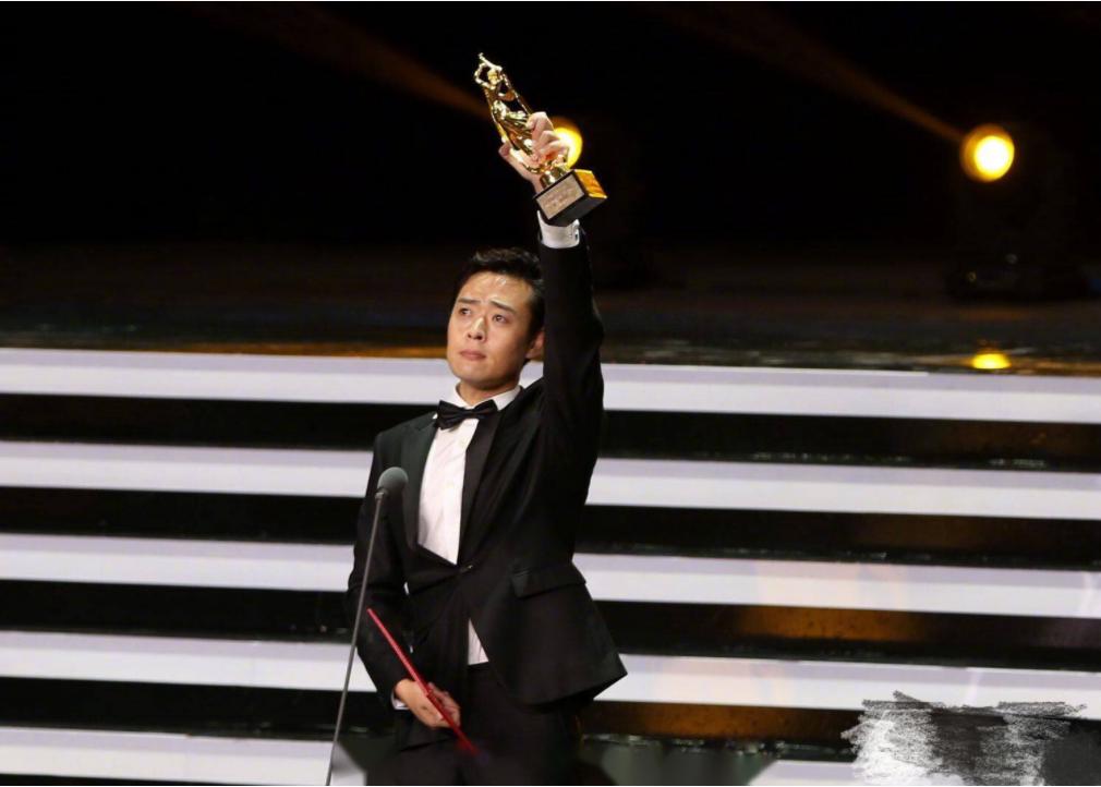 《亮剑》魏和尚:为追演员梦穷到吃狗粮,拍戏患抑郁症,如今怎样