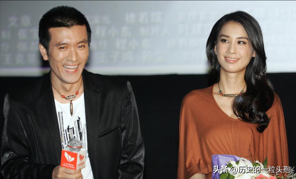 藏了8年才公开身份,藏了八年的秘密被妻子发现