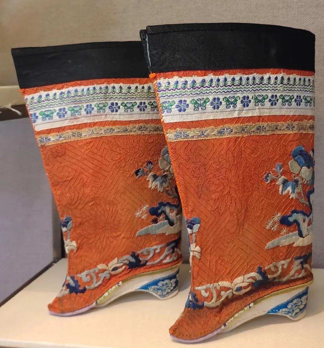 中国丝绸博物馆和中国之江博物馆,博物馆中国的服装