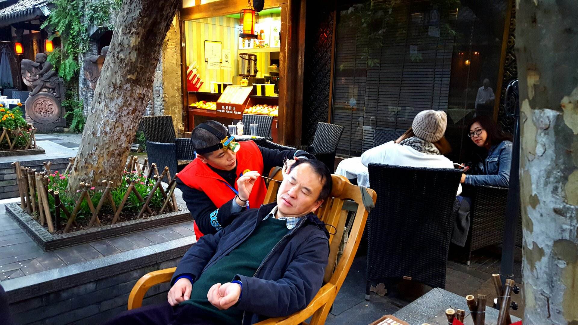 采耳很爽,采耳能让听力更好吗