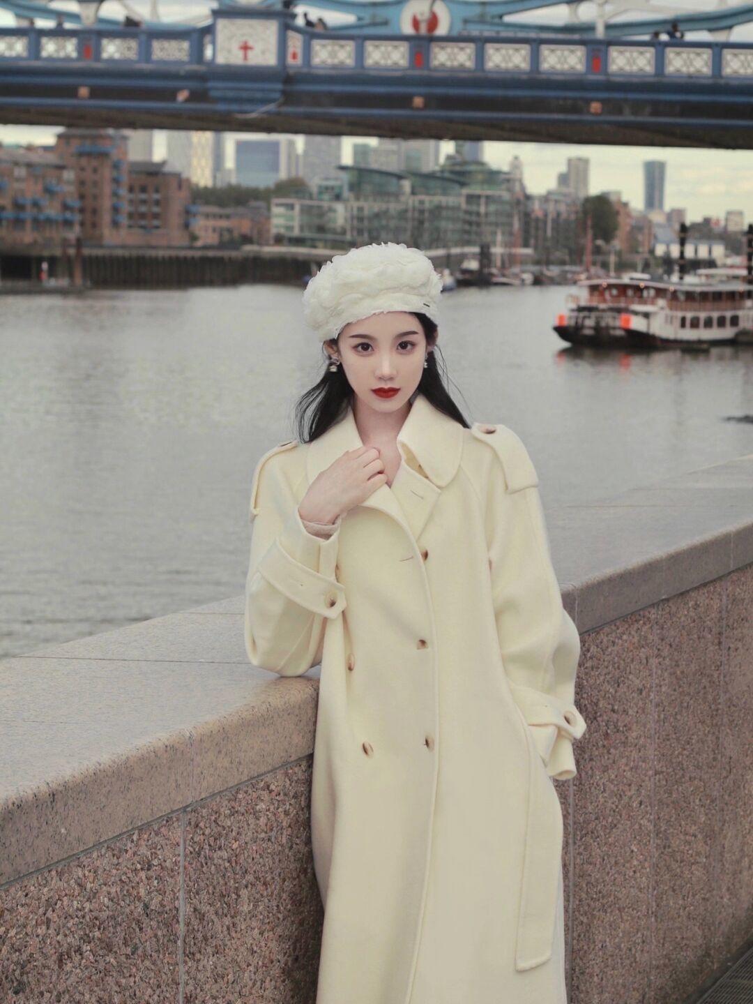 冬天穿什么大衣比较好看20岁,大衣穿搭怎么拍出韩剧女主的感觉