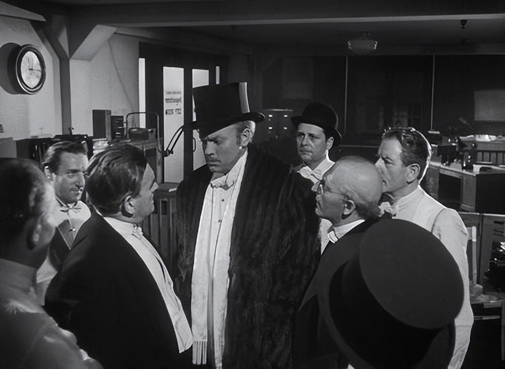 公民凯恩电影观后感,公民凯恩象征意义