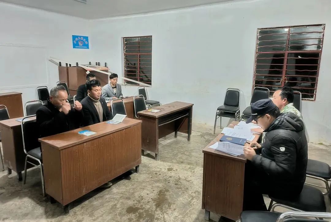 驻村就要住进群众的心里,驻村干部要驻进群众心坎里