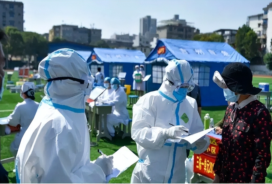 自己做第一责任人，治疗新冠要自费吗？