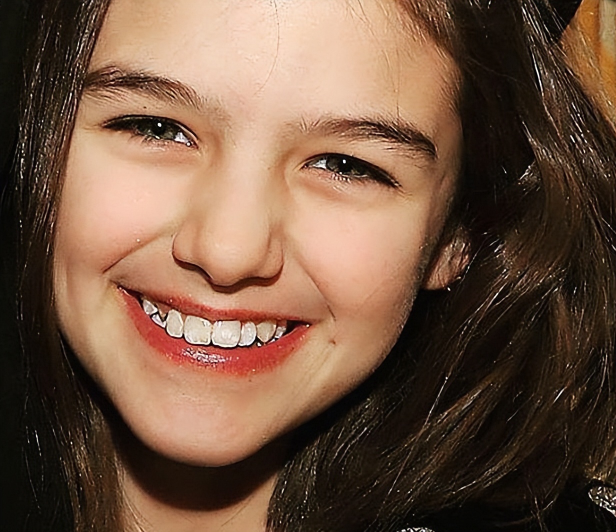 阿汤哥18岁照片,阿汤哥14岁女儿近照超美