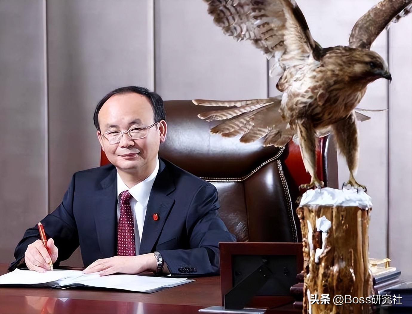 湖南永州富豪唐岳发迹史，从农村放牛娃，到亿万富翁的励志故事