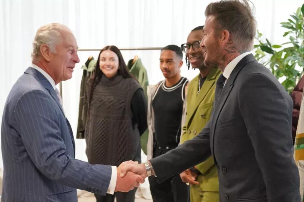 贝克汉姆送给查尔斯国王最甜蜜的自制礼物