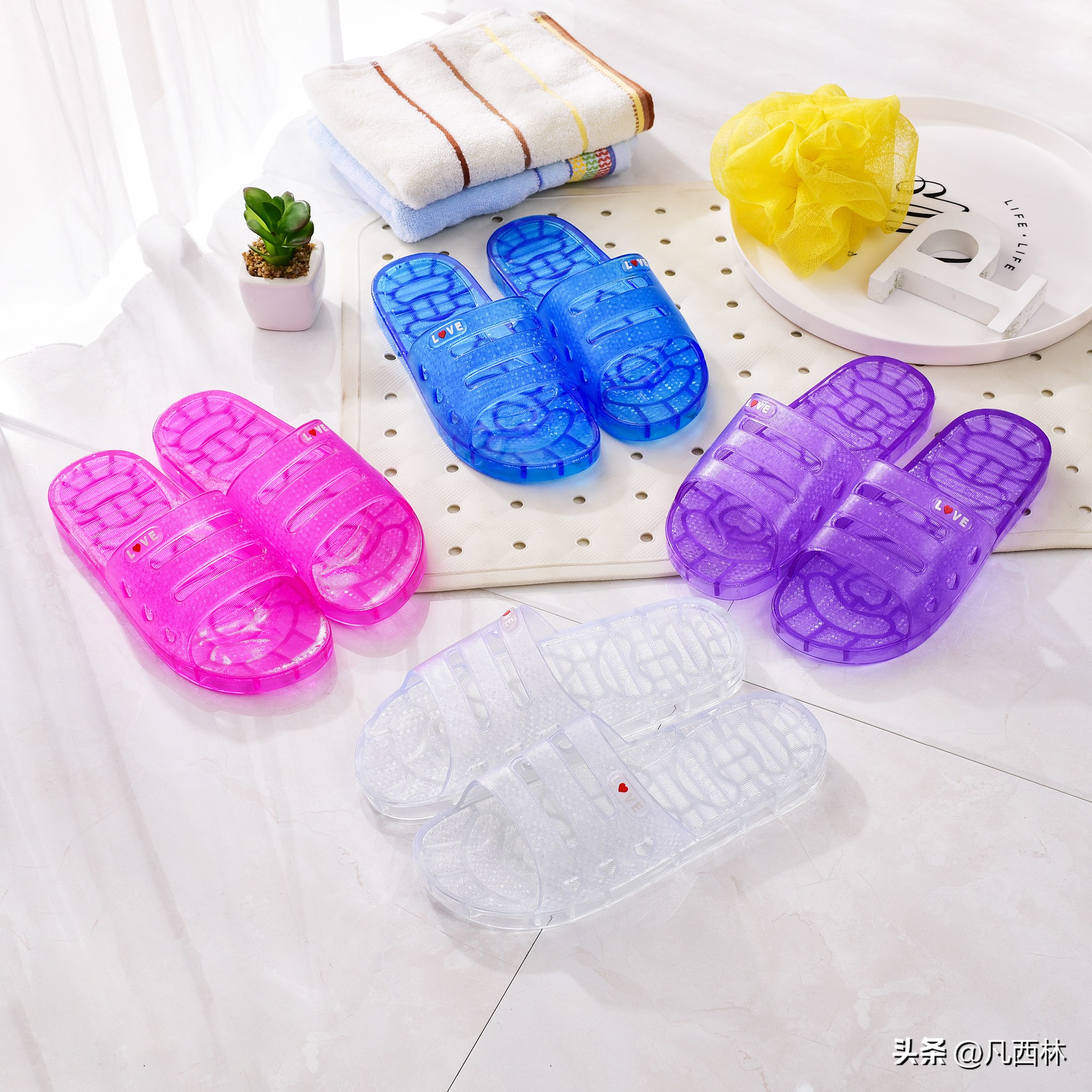 阿迪gucci联名凉拖卖3600元被吐槽,阿迪gucci联名拖鞋