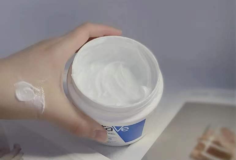 4种最好用的面霜,超市里好用的面霜干皮