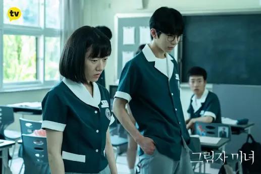 女网红被霸凌？全员伪装！这剧真上头