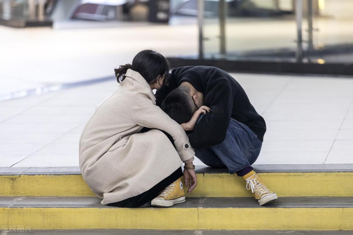 女友隐瞒婚史和生育史以及年龄,女友隐瞒实际年龄20岁