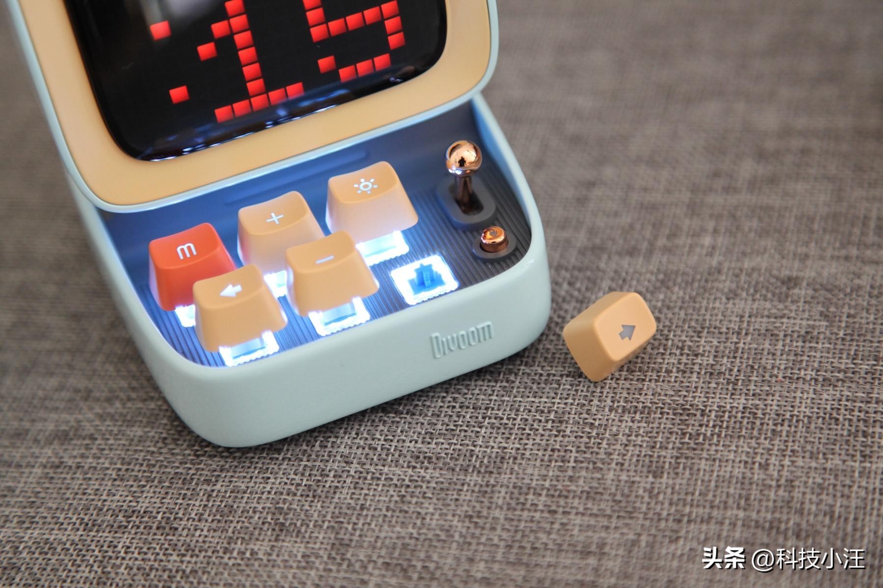 流行像素风的蓝牙音箱,像素风蓝牙音箱测评