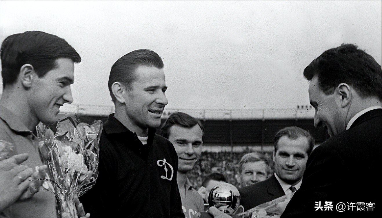 列夫雅辛和球王贝利,门将雅辛和球王贝利在哪个时代