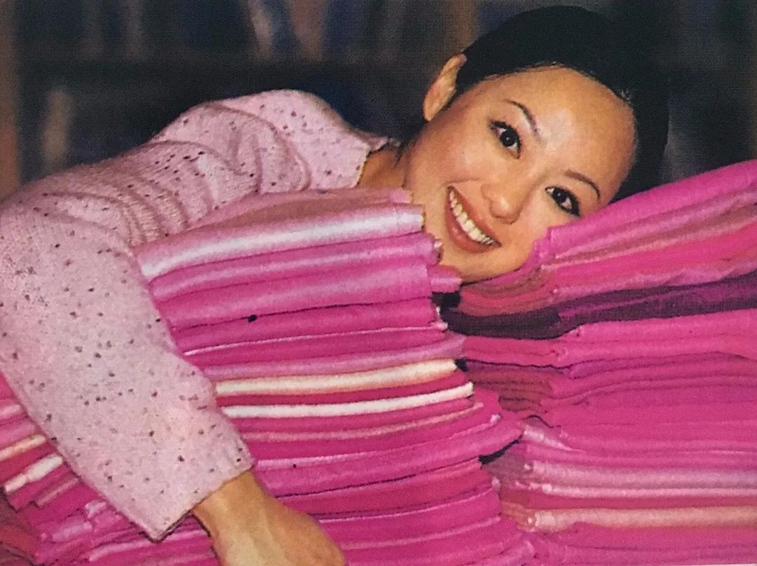 她一个人，搞垮两个亿万富豪