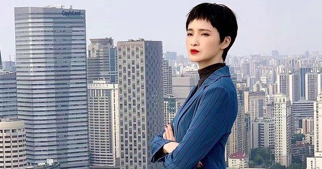 大女主怎么穿,大女主高贵风穿搭