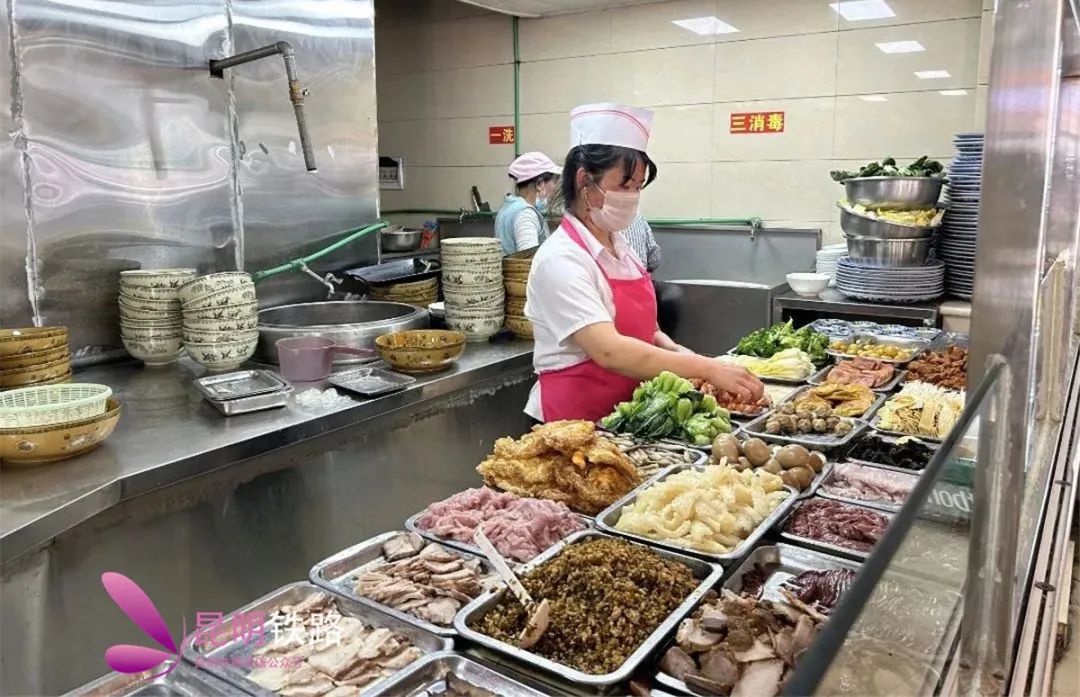 我要去红河,上车去