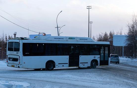 飞越俄罗斯上空,世界目前最大的钻石矿