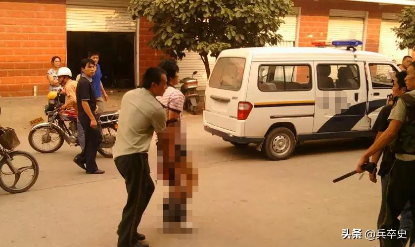 六七十年代海南巨蟒事件,1996年蟒蛇报恩甘愿当保姆