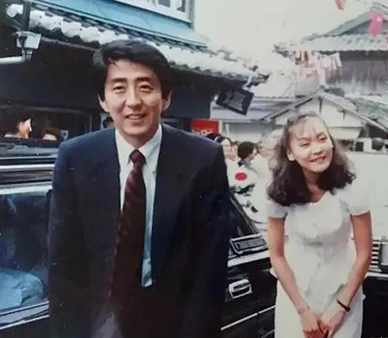 安倍母亲洋子,安倍晋三母亲有几个子女