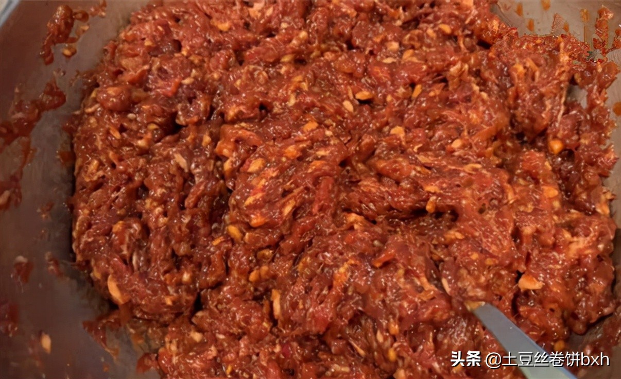 黄磊做包子的视频,做叉烧肉包子视频全教程