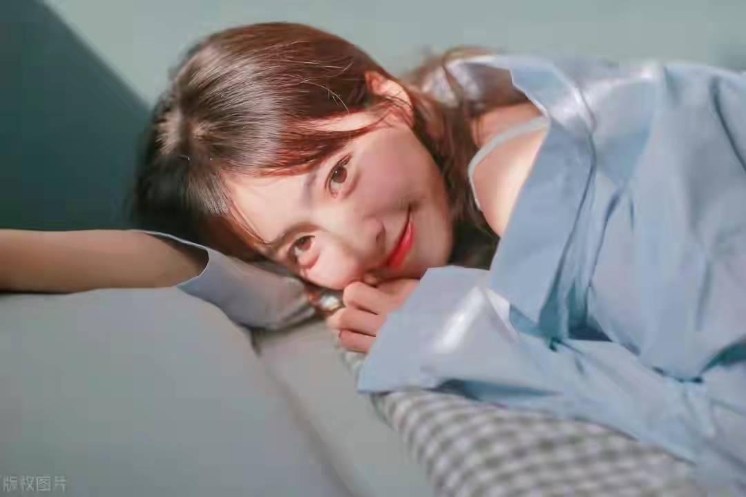 和五年前男友分手后遇到小奶狗,和五年的男人分手后遇到小奶狗