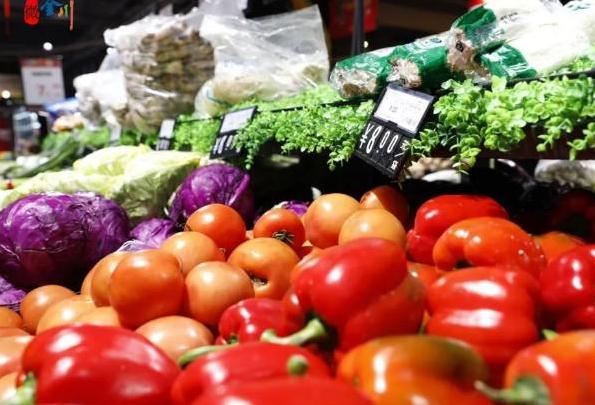 为什么年轻人不去地摊买菜,为什么老人不愿意买便宜菜