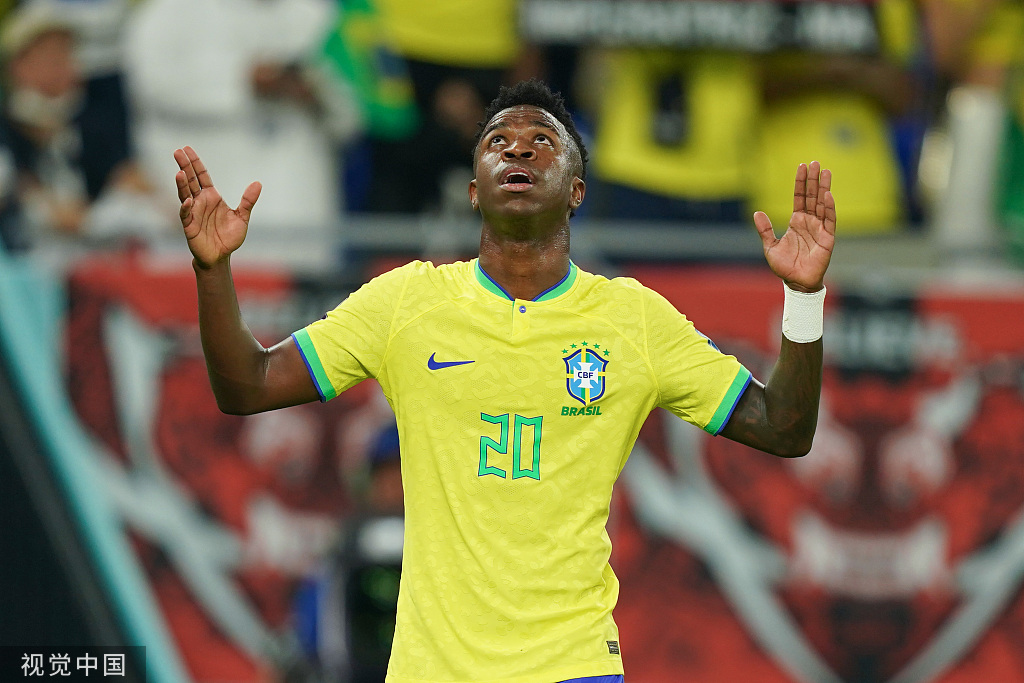 世界杯门神点球大战,世界杯足球十大封神扑救名场面