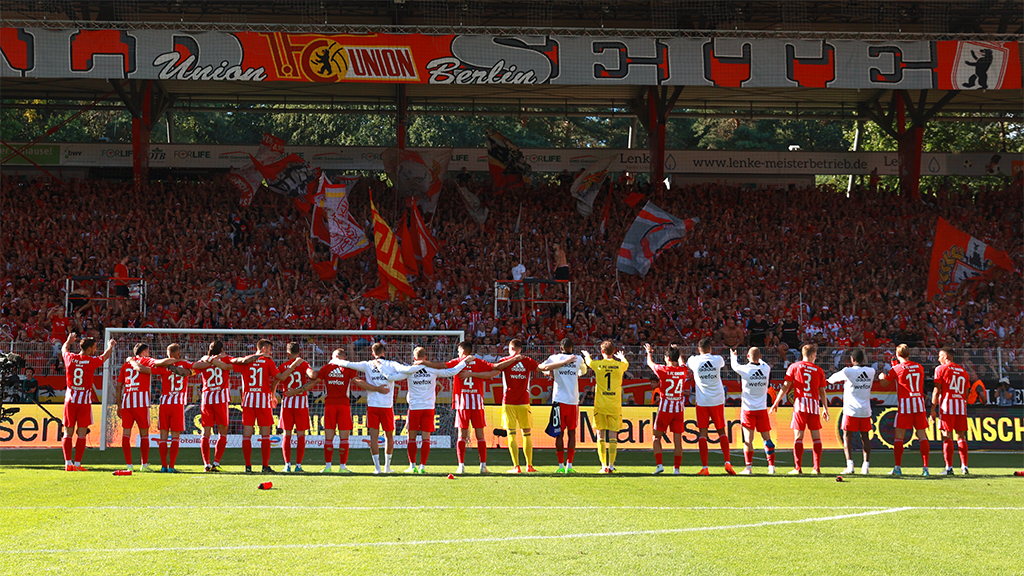 3三年自由转会加盟，本赛季他德甲独造7球，还入选了巴约最佳阵容