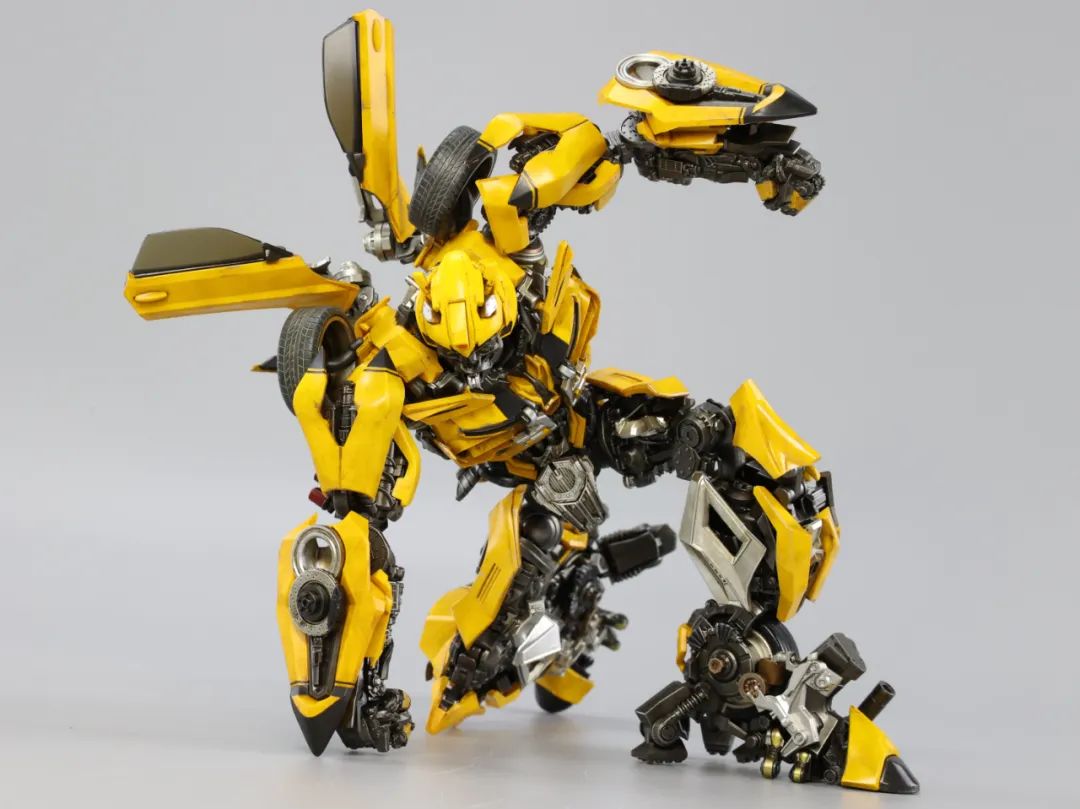 变形金刚5大黄蜂新款,大黄蜂变形金刚5测评