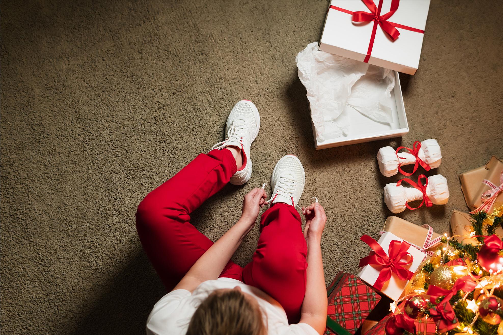 第一次拜访女朋友家准备什么礼物,见女朋友家里人送什么礼物