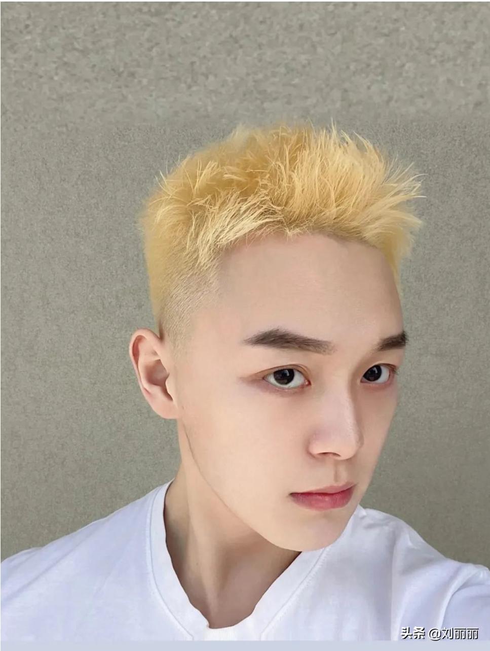 14岁男士最潮流的发型,长发男士发型帅气飘逸又有型