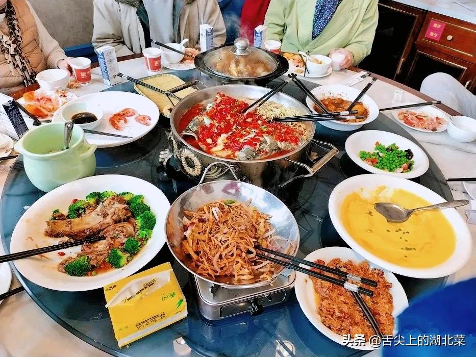 离婚分了1673万,八年没陪父亲吃顿饭,亏欠父母,此恩今生难还