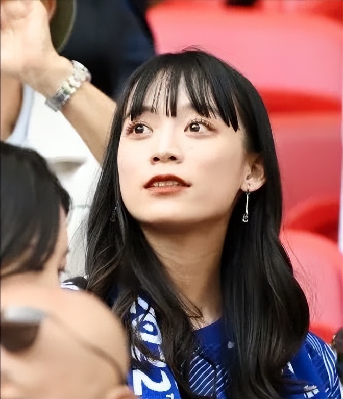 世界杯男足高颜值太太团,日本男足太太团亚洲杯