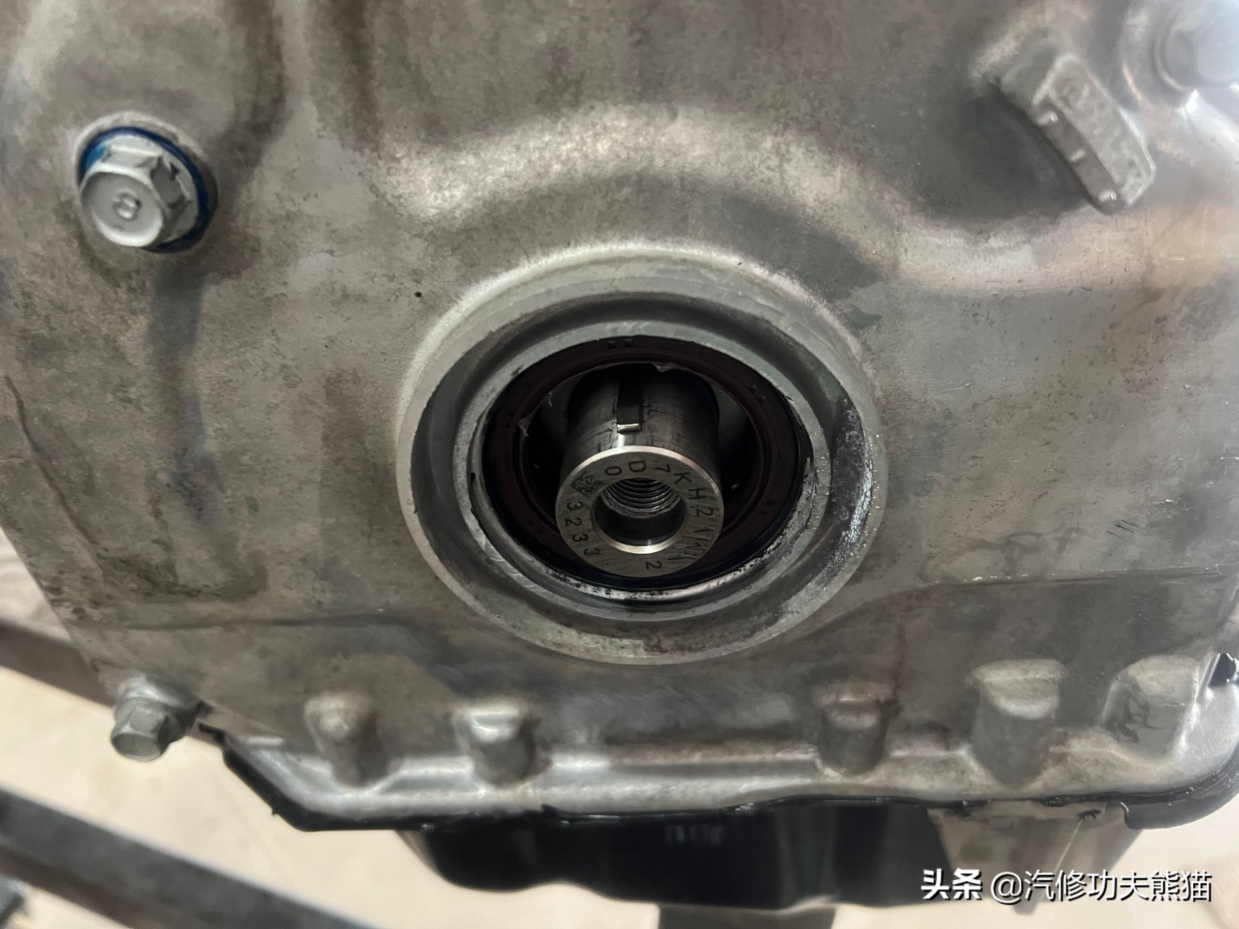 全新胜达大修,现代全新胜达9万公里烧机油