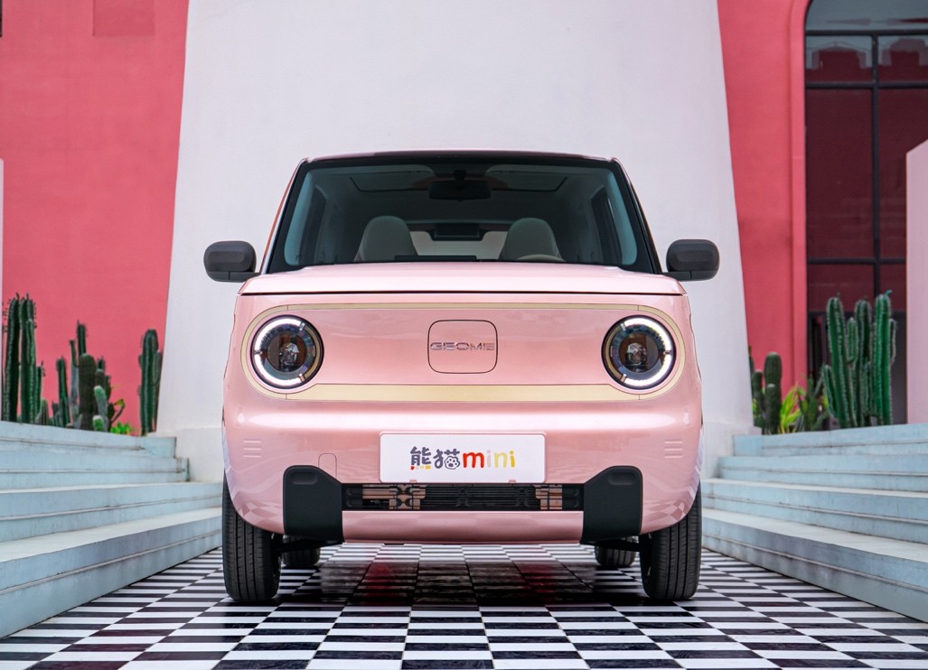 新能源纯电动微型车,五座500公里续航纯电微型车